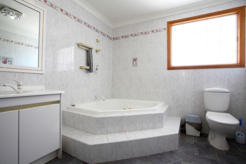 Cost of Bathtub Installation IN Lowell, IN